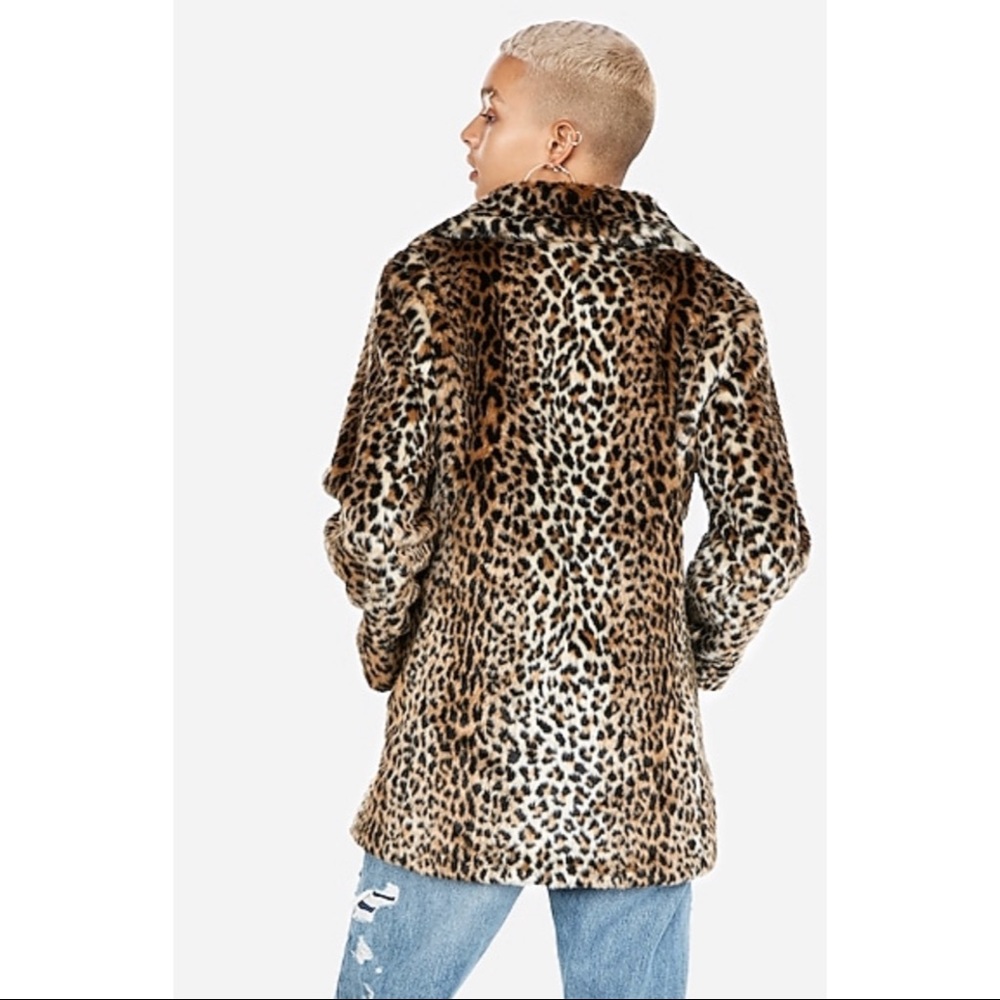 NWT [express] leopard print faux fur coat - Picture 7 of 7